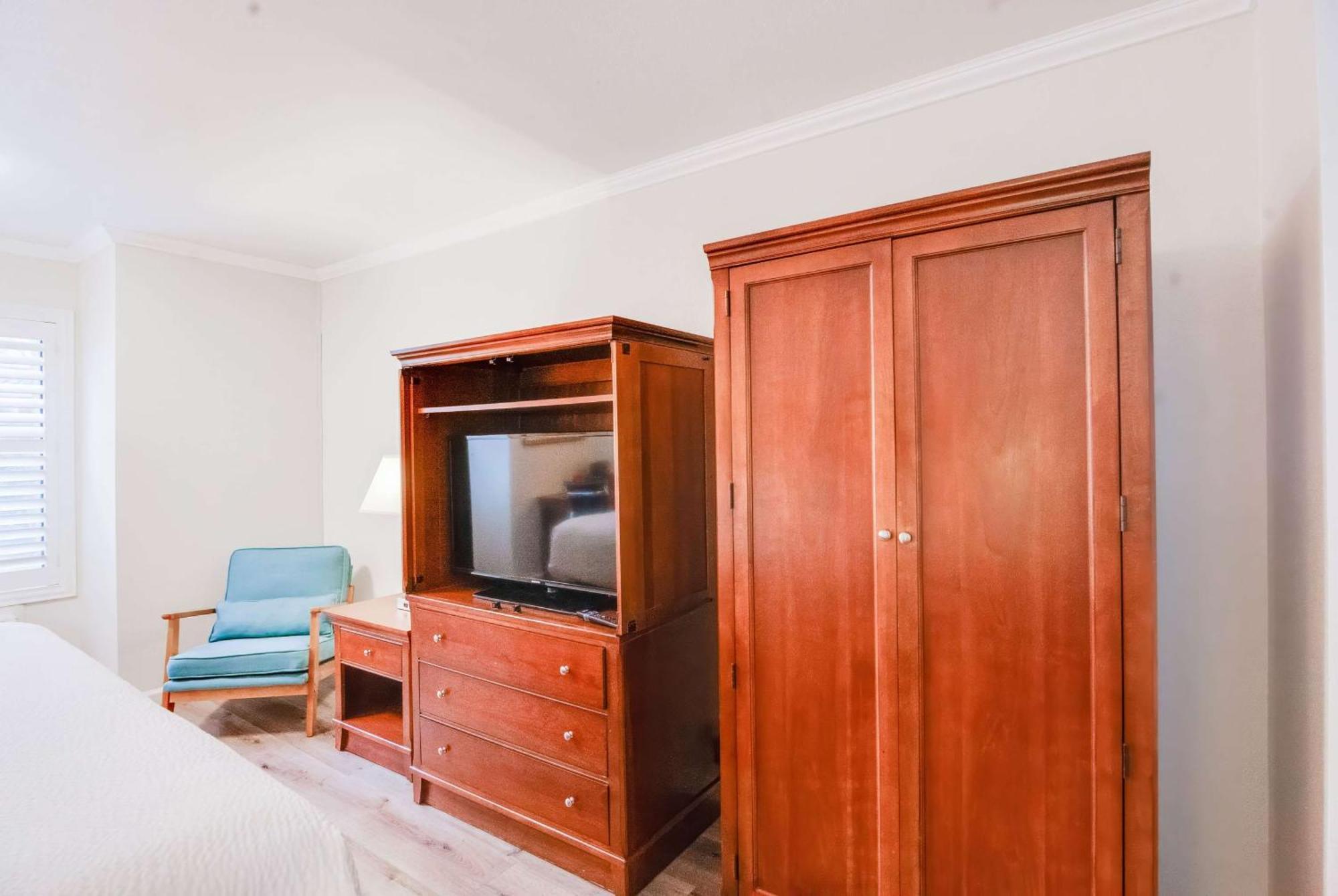 Ramada By Wyndham Mountain View Hotel Ngoại thất bức ảnh